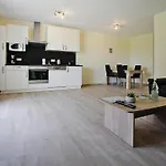 Reihenhaus In Plau Am Mit Terrasse Und Balkon Prázdninový dům *