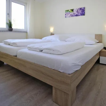 Reihenhaus In Plau Am Mit Terrasse Und Balkon Plau am See