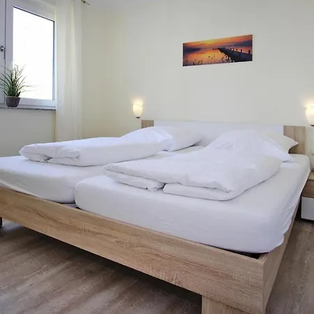 Reihenhaus In Plau Am Mit Terrasse Und Balkon Plau am See