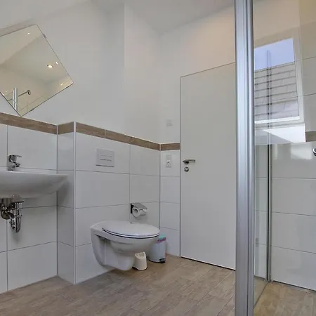 Reihenhaus In Plau Am Mit Terrasse Und Balkon